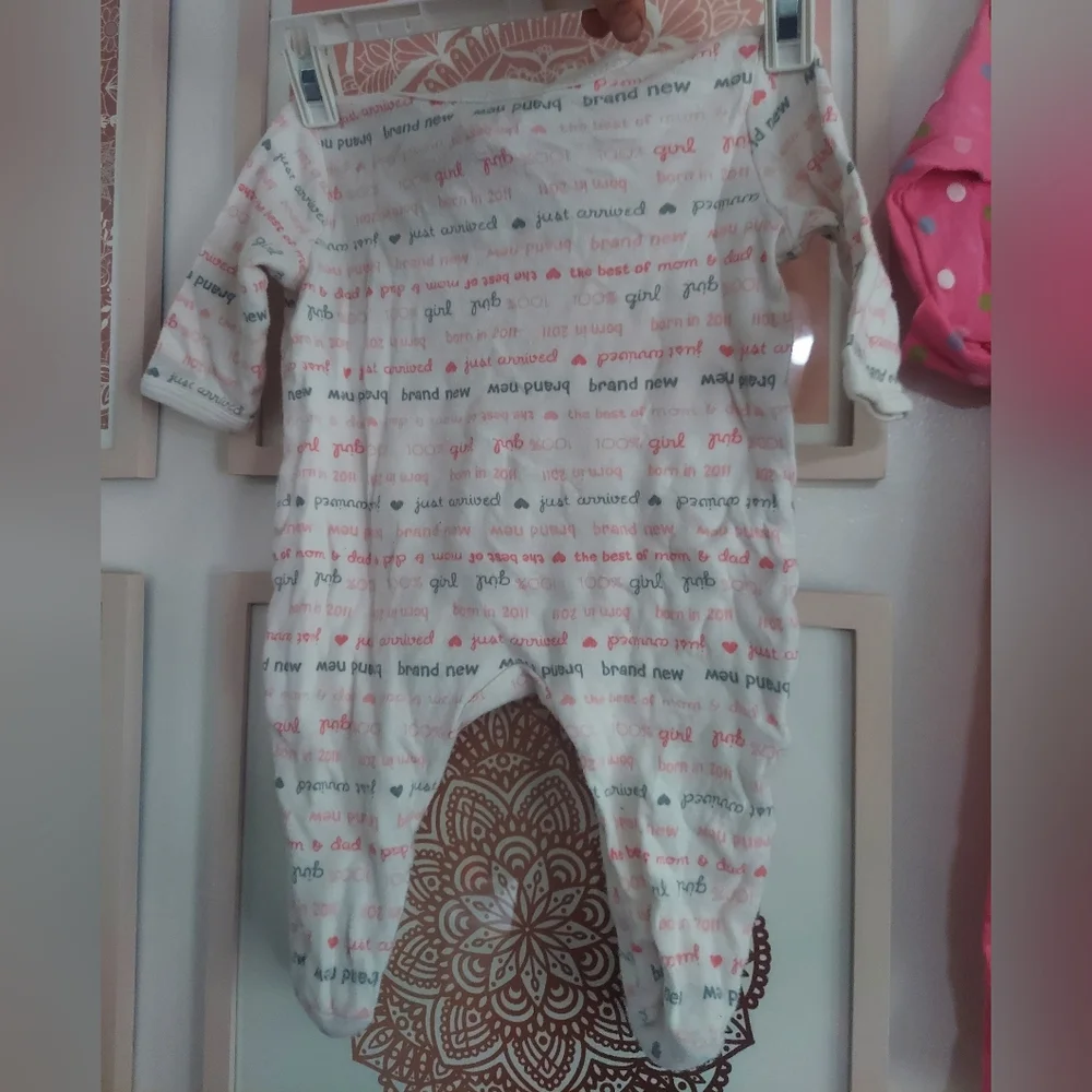 🎁 10/$25- Set of 4 sleep outfits, 0-3 months, baby girl,  pink